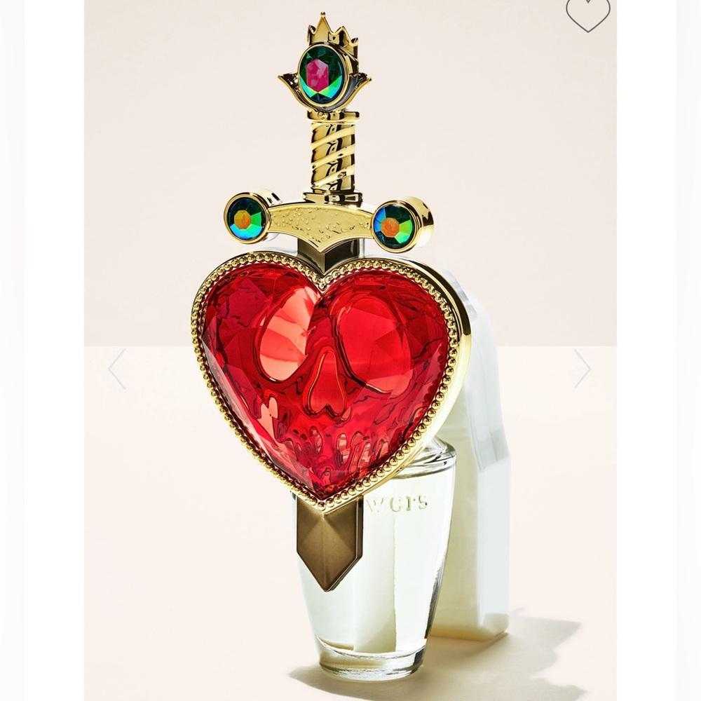 NEW Bath & Body Works Disney Evil Queen Snow White Heart Wallflower Nightlight